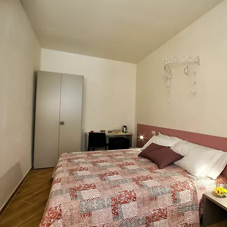 Residenza Bellieri Отель *